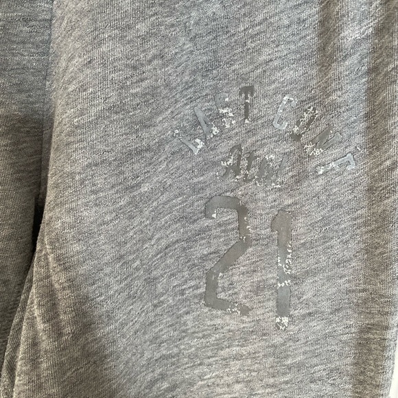 Woman’s pant - Picture 2 of 4